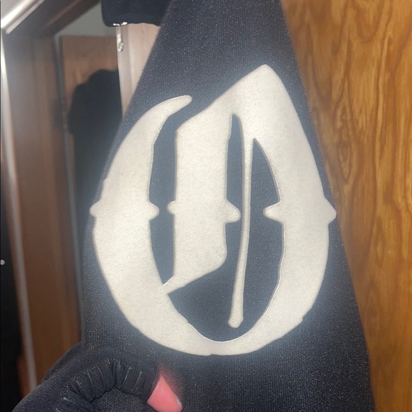 Adidas originals vintage track jacket.  Adidas Black& White Star Pattern Jacket - Picture 7 of 14